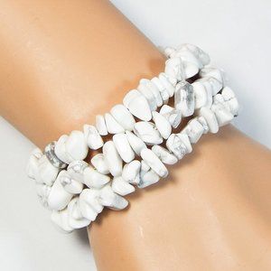 Cynthia Lynn "PIEDRA BLANCA" White Howlite Chip Coil Spiral Bracelet